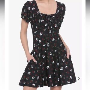 Hot Topic Skull and Rose Puff Sleeve Dress